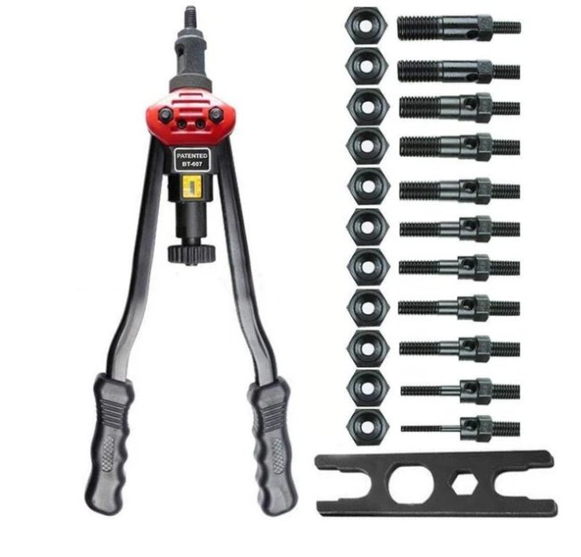 Scule atelier de reparații auto